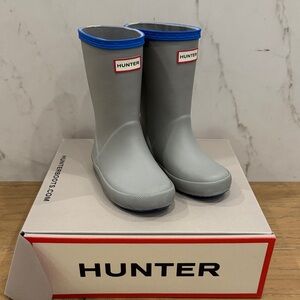Hunter Rain Boots Kids First Classic Light Gray and Blue Size 10